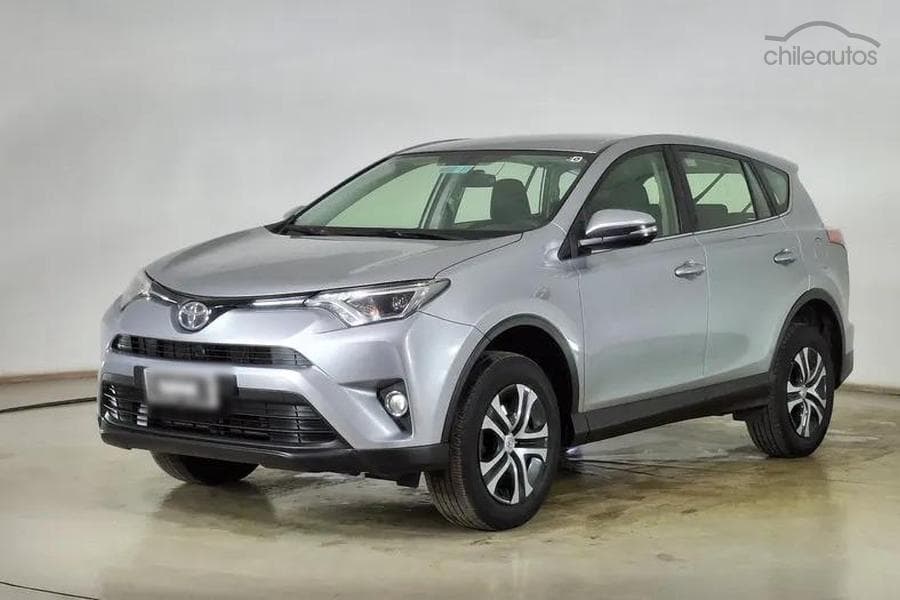 Fotografía mock de Toyota RAV4 2.0 XLI